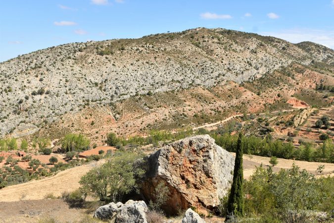 12. Peña desprendida en 1936. Ermita de la Virgen de la Peña, 2024.