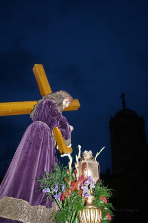 7. Nazareno en la procesión del Encuentro, 2007 (anterior a los cambios de peana e indumentaria))