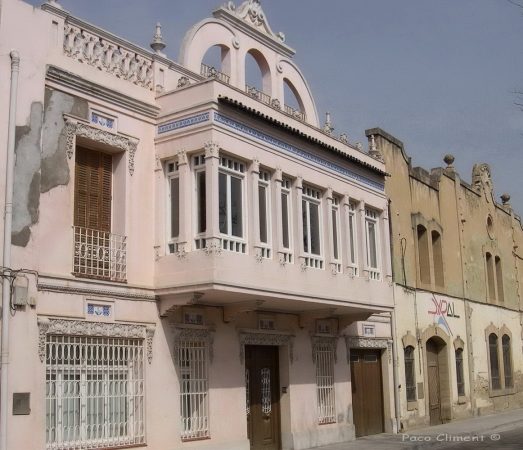 2. Casa modernista paseo Andrade núm. 14, 2004.